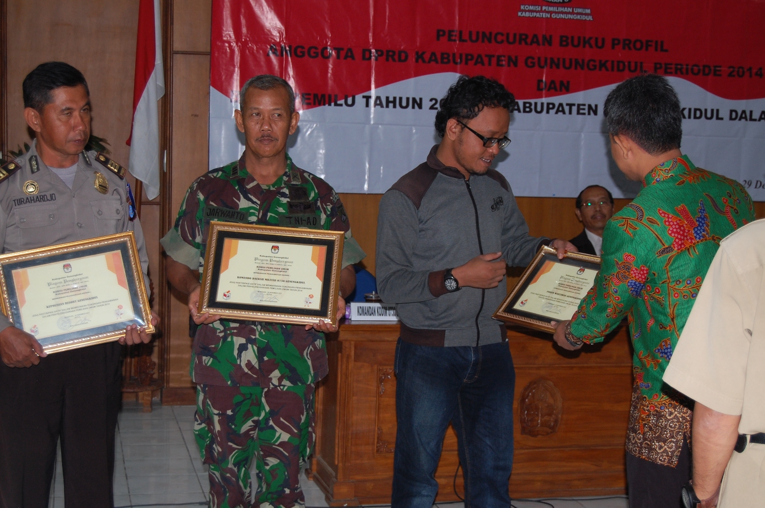 gambar 2